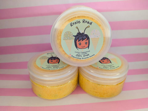 Roxie Road Bubbly Salt Soak